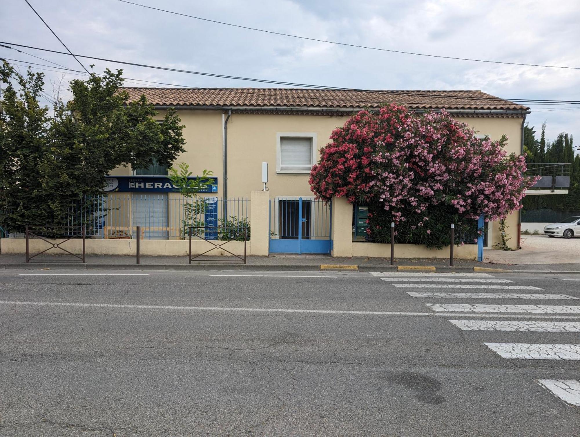 Appartement L'Instant Sorgue à LʼIsle-sur-la-Sorgue Extérieur photo